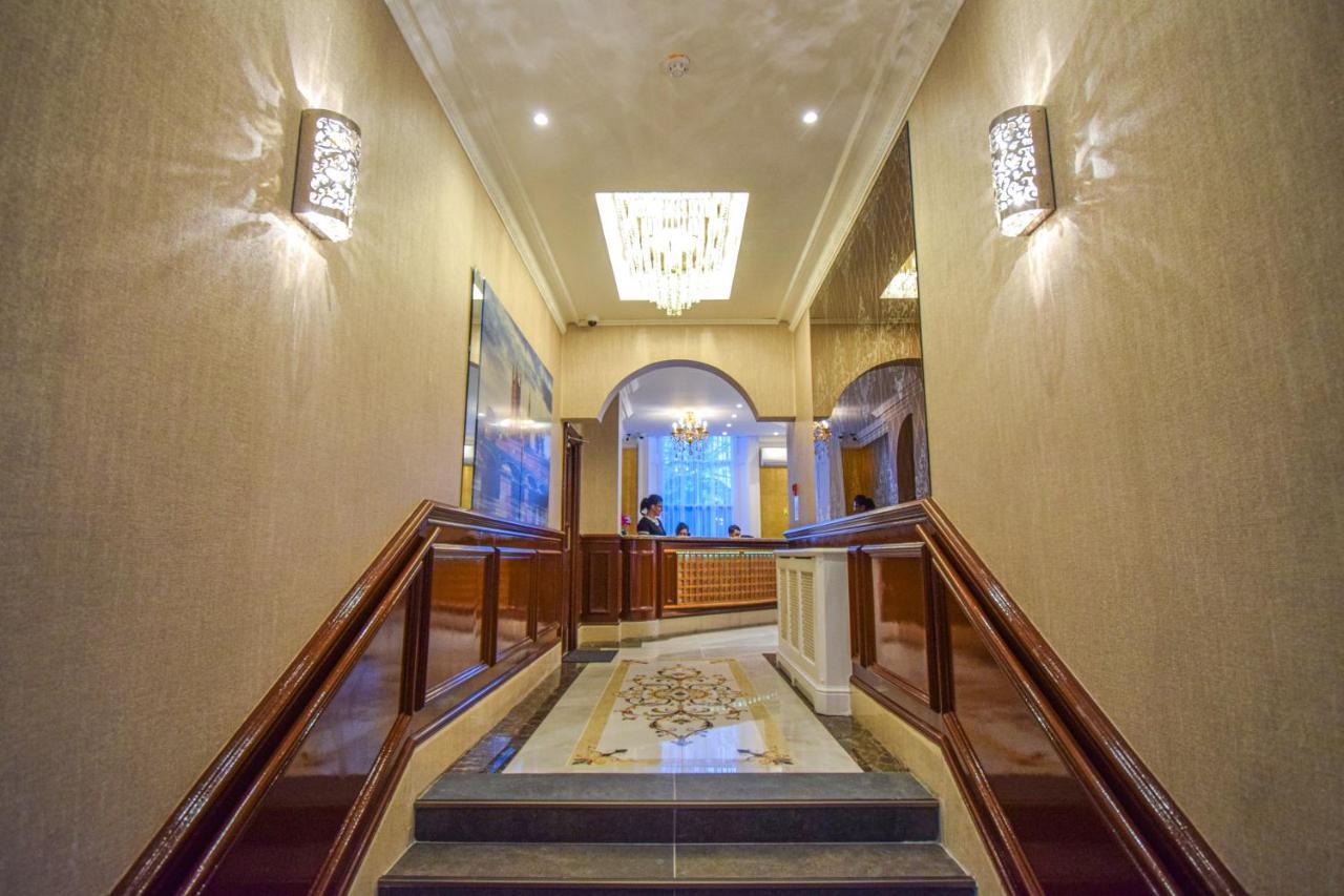 Pembridge Palace Hotel Лондон Экстерьер фото