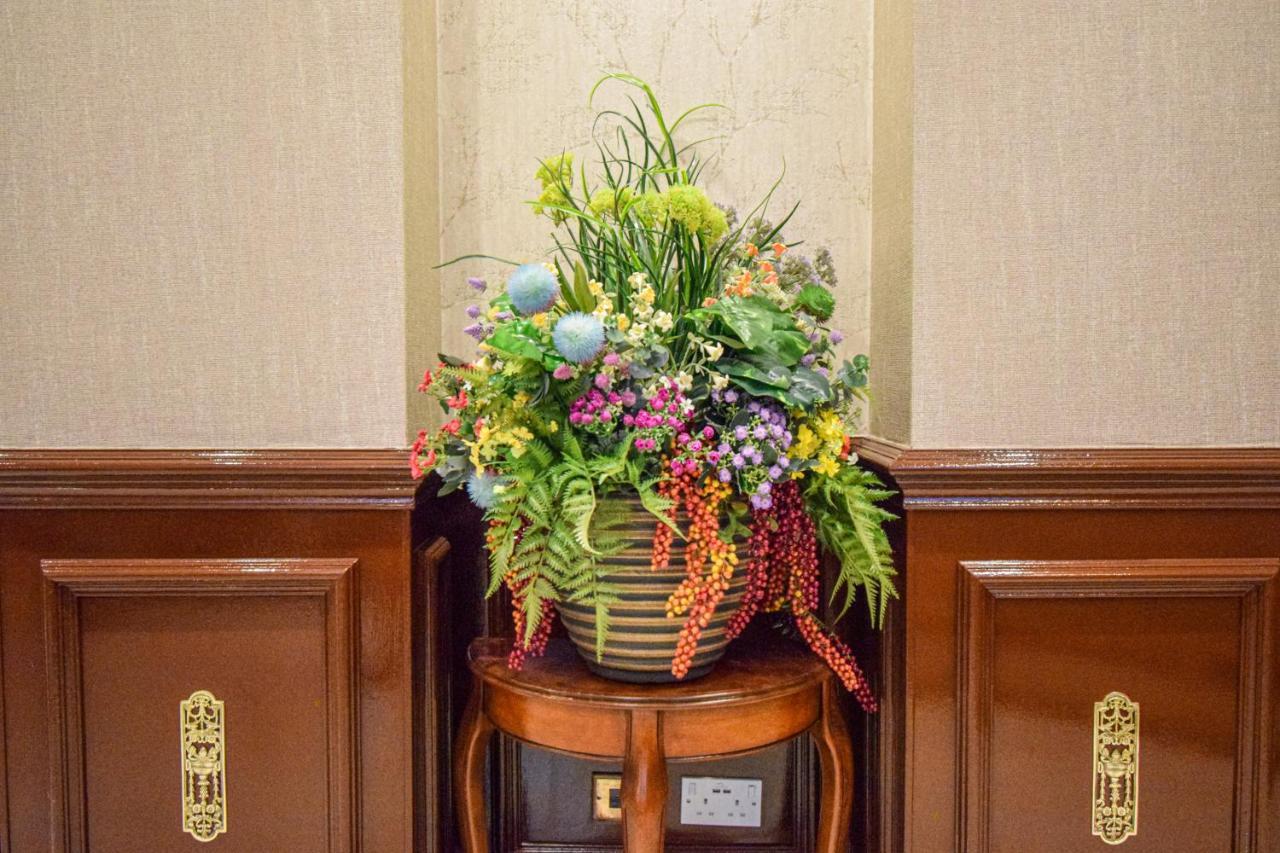 Pembridge Palace Hotel Лондон Экстерьер фото