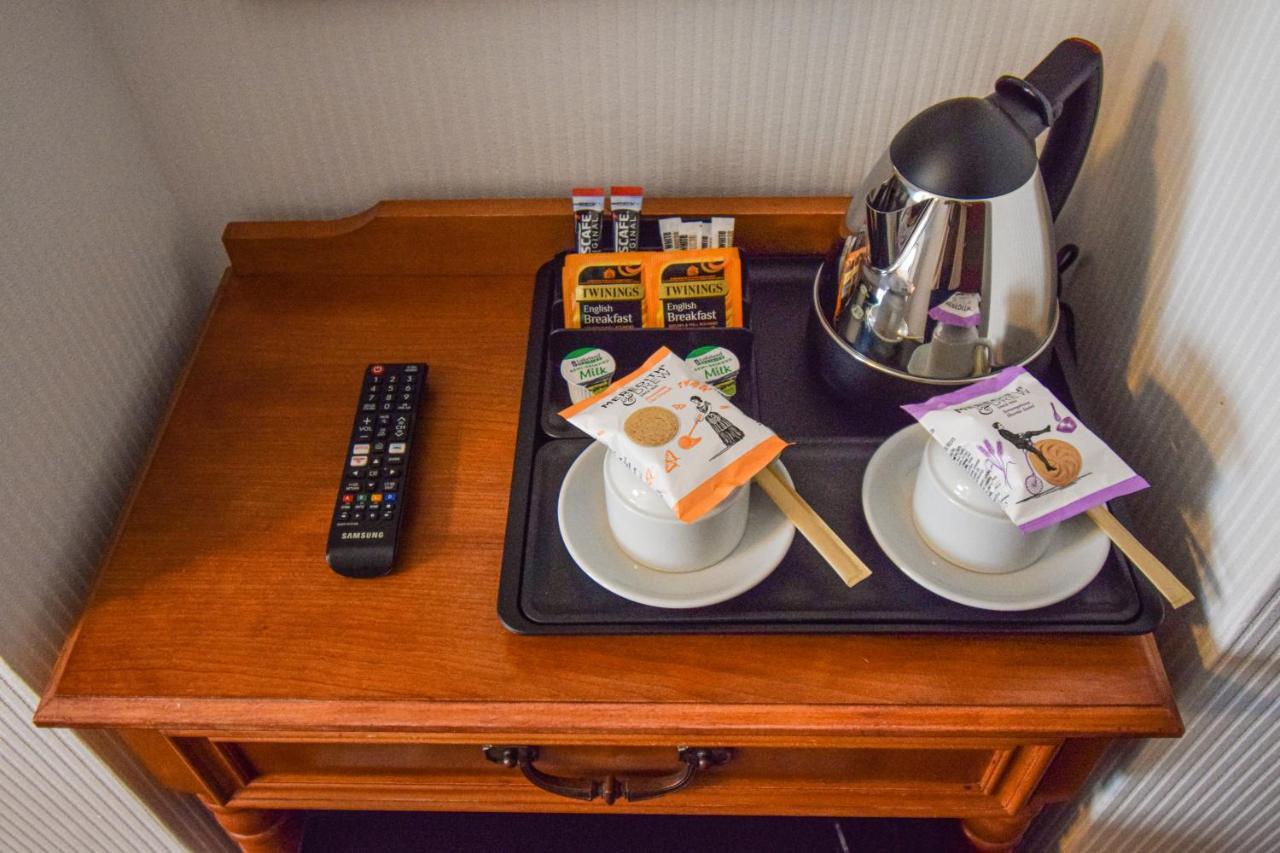 Pembridge Palace Hotel Лондон Экстерьер фото