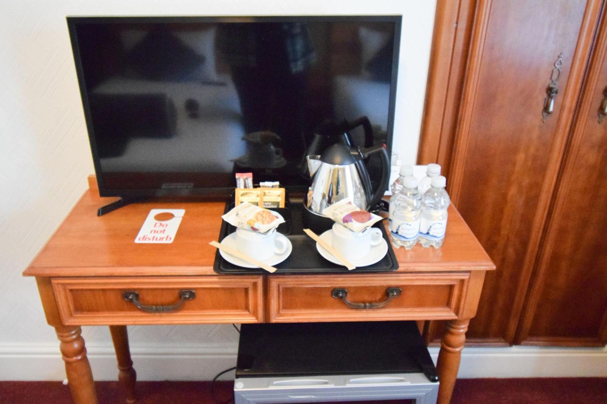 Pembridge Palace Hotel Лондон Экстерьер фото